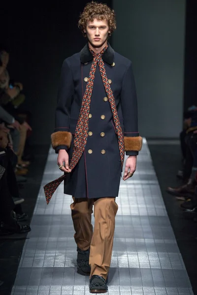 Look 35